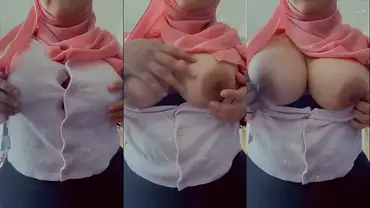 Jilbab Pink Toket Gede Lustyberryy Ngentot Gila WOT poster